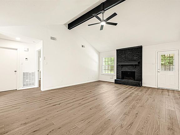 4th image of 1707 Peach Run Dr