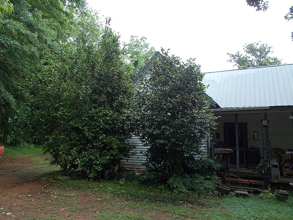 2nd image of 15905 Freemanville Rd