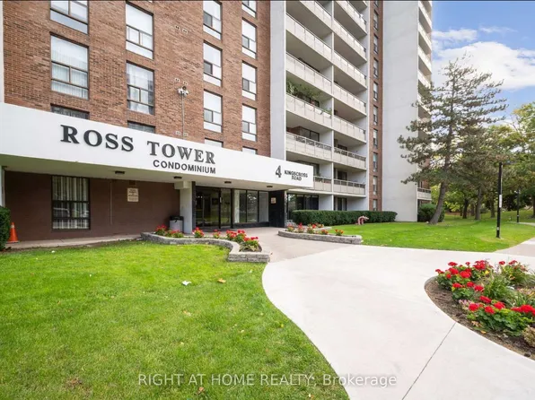 4 Kings Cross Rd #2106, Brampton, ON L6T 3X8
