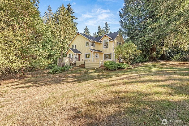 2nd image of 16526 128th Avenue SW