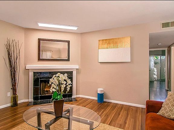 2nd image of 4359 Louisiana St APT 3