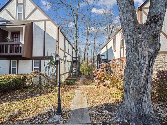 4th image of 1593 Arlington Ave #1593B