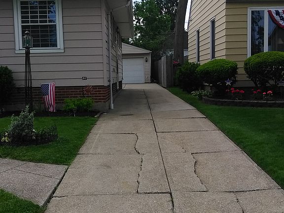 2nd image of 5503 Wilber Ave