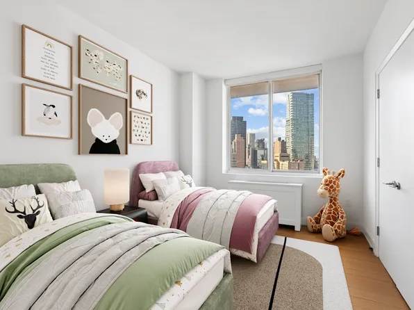 420 East 54th Street PH06 image 3 of 33