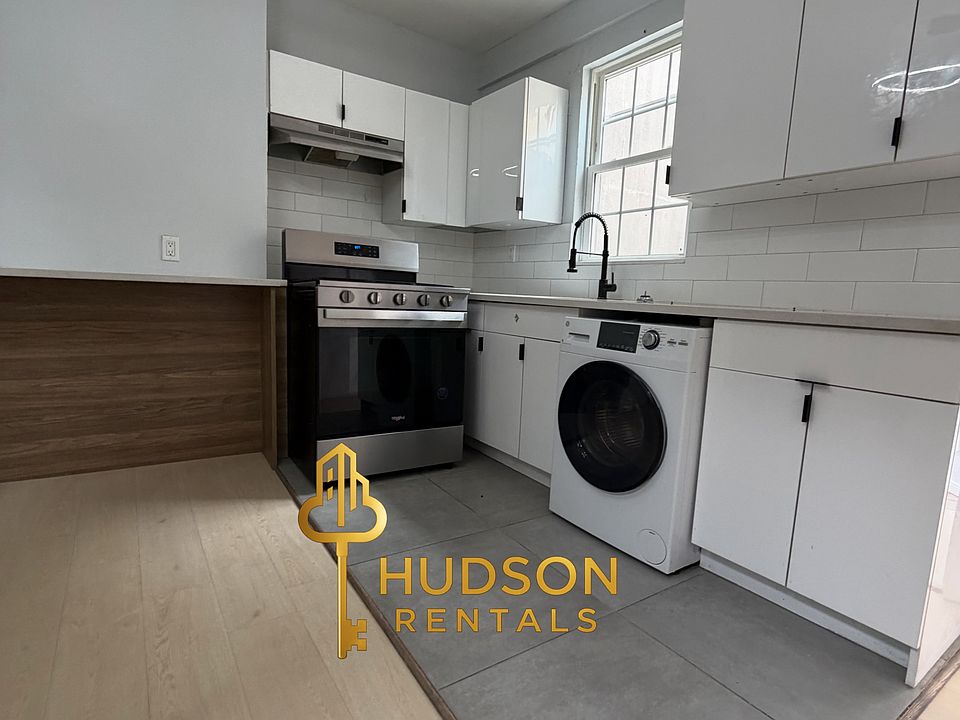 1st image of 400 Palisade Ave #6
