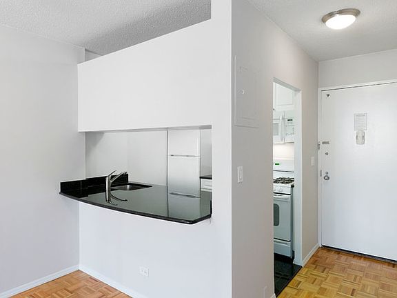 2nd image of 142 E 31st St #14A