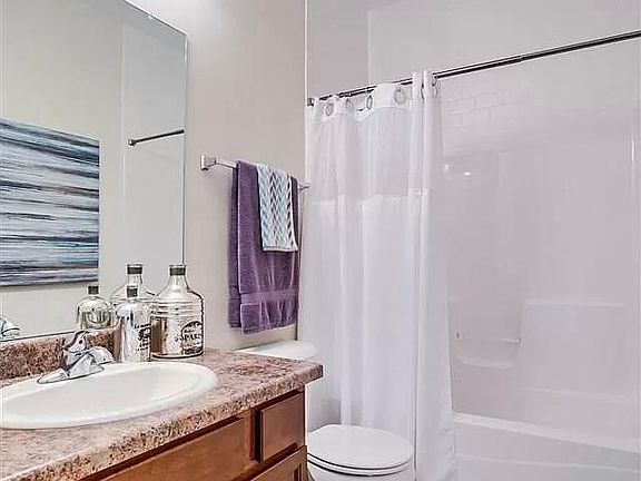 2nd image of 16508 Camden Cres