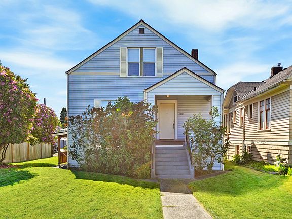 2nd image of 2026 Lombard Ave SE