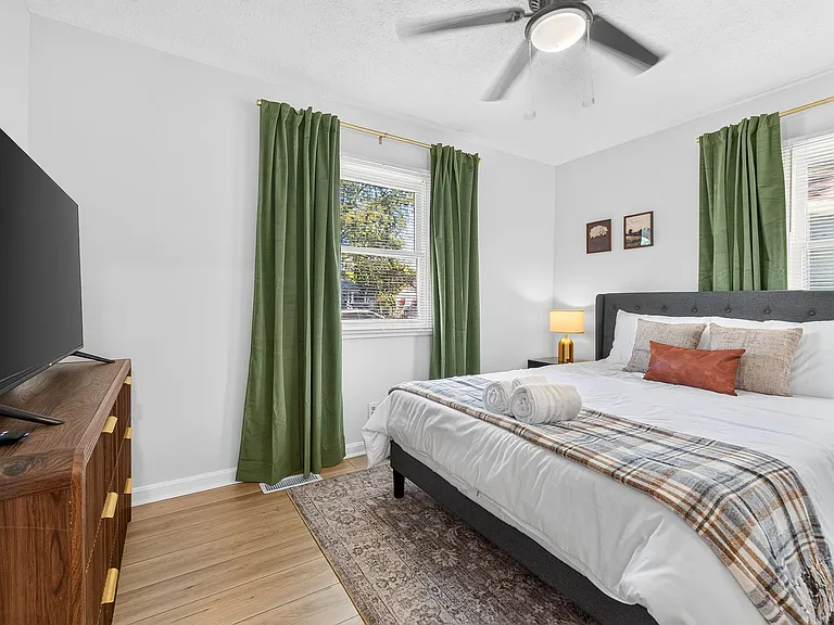 340 Buena Vista Ave — Photo 13