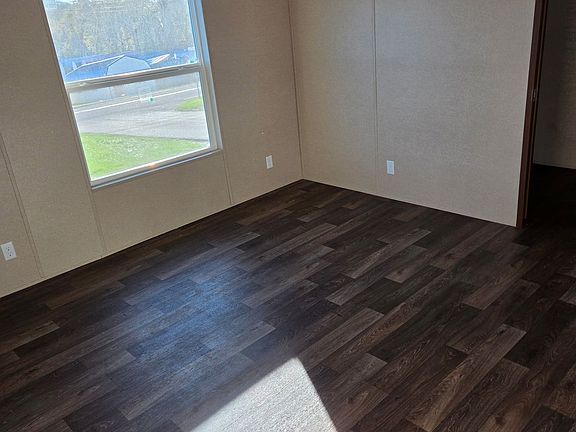 3rd image of 109 Overlook Dr