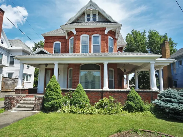 8 Maple St, Oneonta, NY 13820