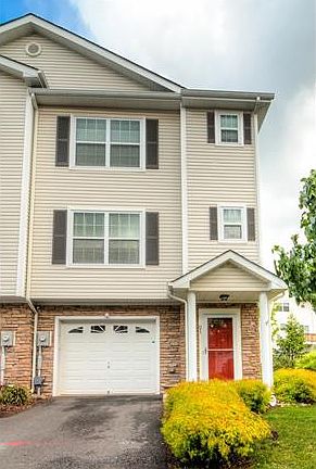 3rd image of 21 Alerica Ln