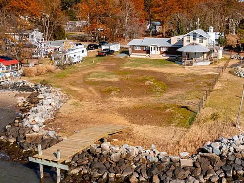2nd image of 5738 Beach Rd