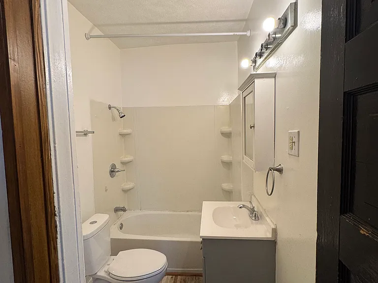 701 N Huron St #1 — Photo 3