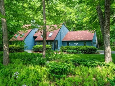 68 Hillcrest Dr, Northampton, MA, 01062