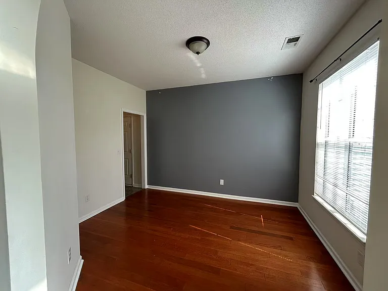 215 Spring Lake Dr — Photo 12