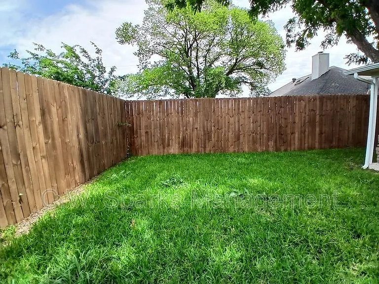 3610 Berrywood Cir — Photo 48