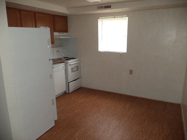 1st image of 479 Lisa Sq APT 102