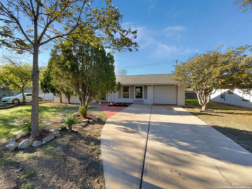 1st image of 3915 WAR BOW DR