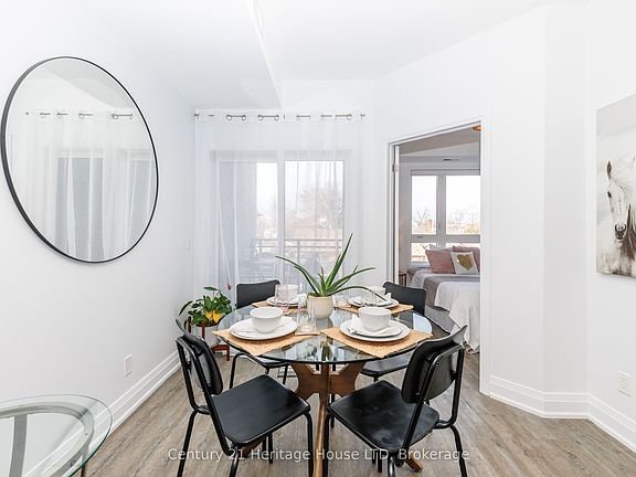 5th image of 39 Robinson St N #8