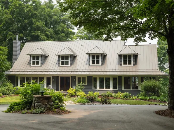 6500 S Bay Dr, Excelsior, MN 55331