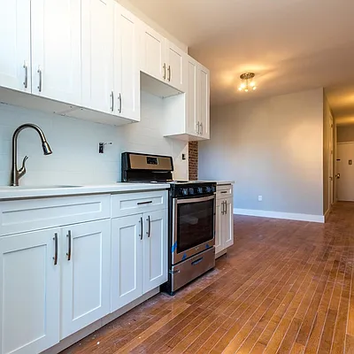 Rented by Nooklyn NYC LLC | media 50