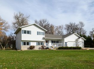 5620 Ponderosa Ave, Bismarck, ND 58503
