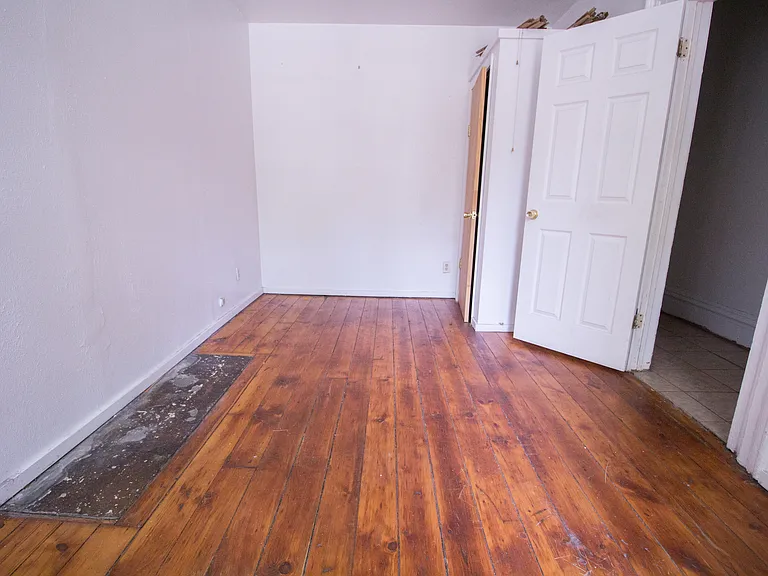 34 Miltenberger St — Photo 5
