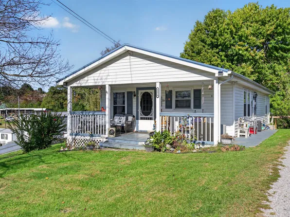 1170 W Pine St, Wytheville, VA 24382
