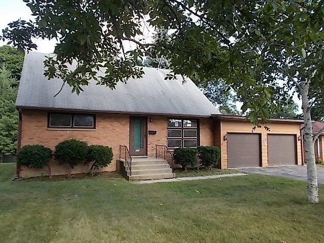 1st image of 629 College Ave