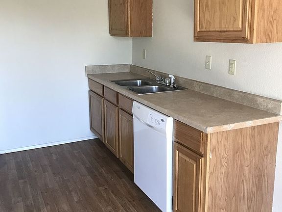 3rd image of 1120 Browns Point Blvd APT F