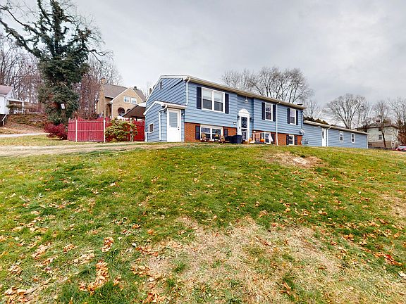 2nd image of 1560 Louisa St
