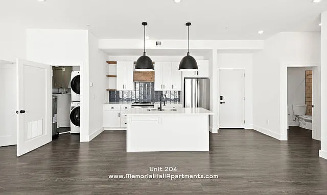 4 E Main St #203 — Photo 1