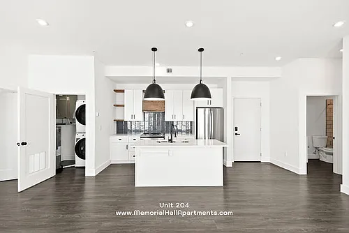 4 E Main St #203 Photo 1