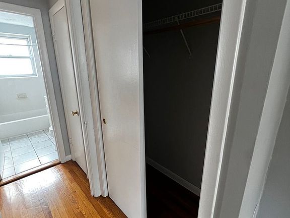 4th image of 10-16 Vinal St #13523418
