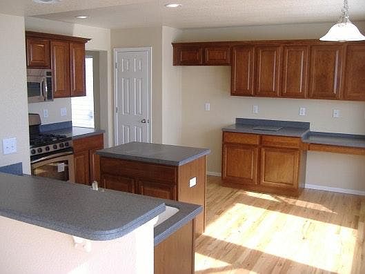 5th image of 7705 Manston Dr