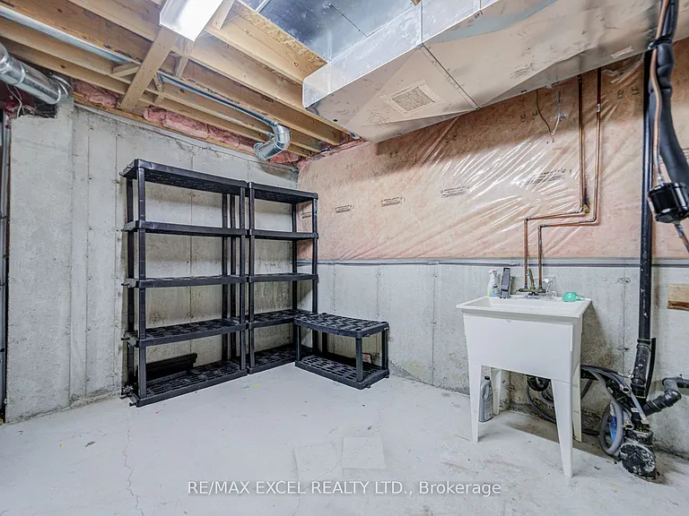 43 Beaumaris Cres — Photo 47
