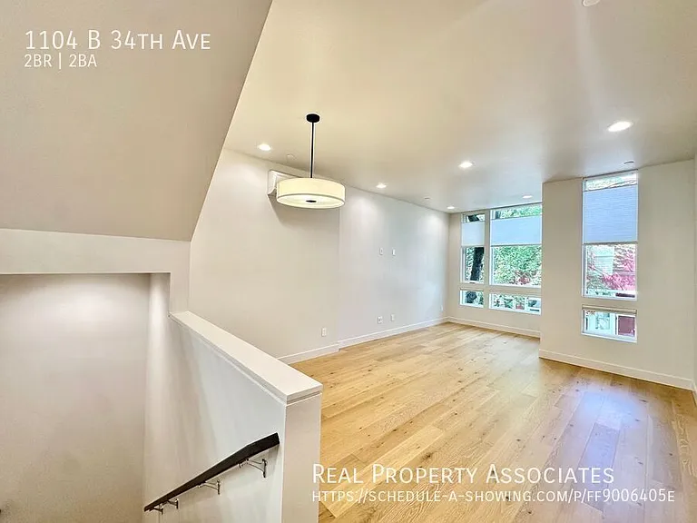 1104B 34th Ave — Photo 12