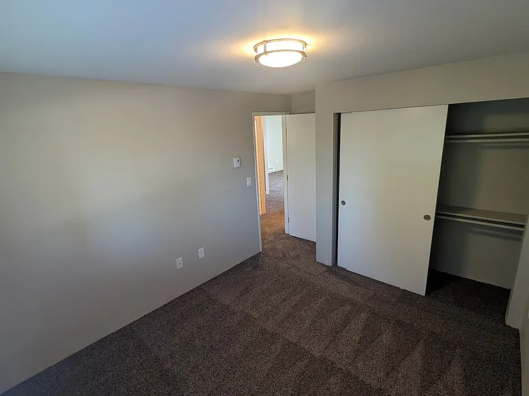 Stillwater Apartments — Photo 23