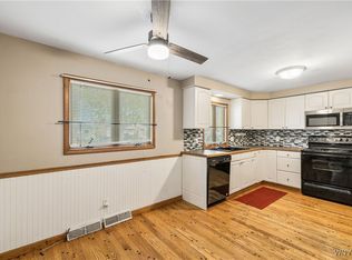 110 Rosemont Dr, Amherst, NY 14226