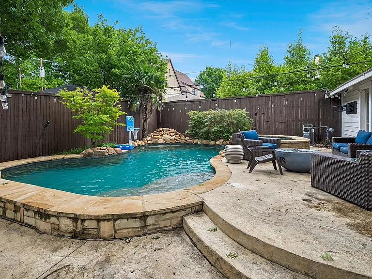 6312 Malcolm Dr — Photo 1