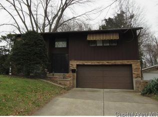 3232 Warner Dr, Springfield, IL 62703