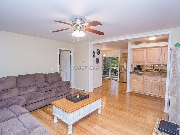 103 Pinehurst Rd Living room to kitchen