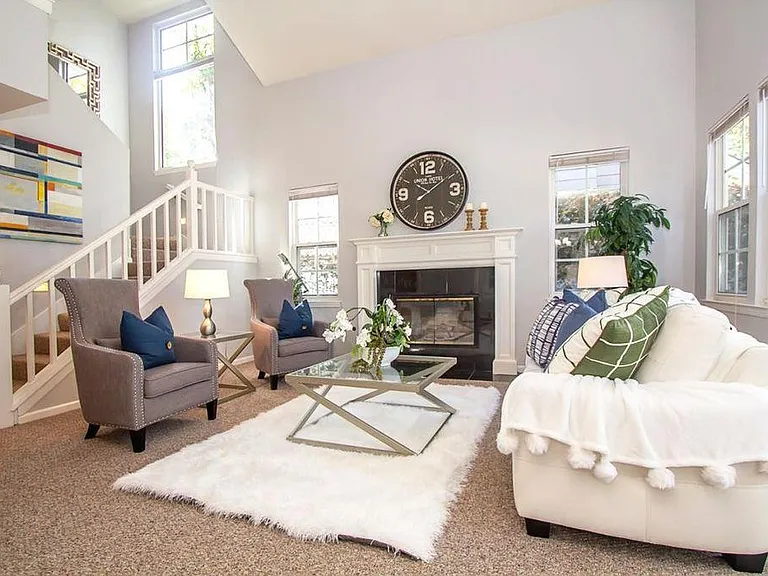 Dockside Cir — Photo 16