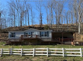 2801 Fudges Creek Rd, Barboursville, WV 25504