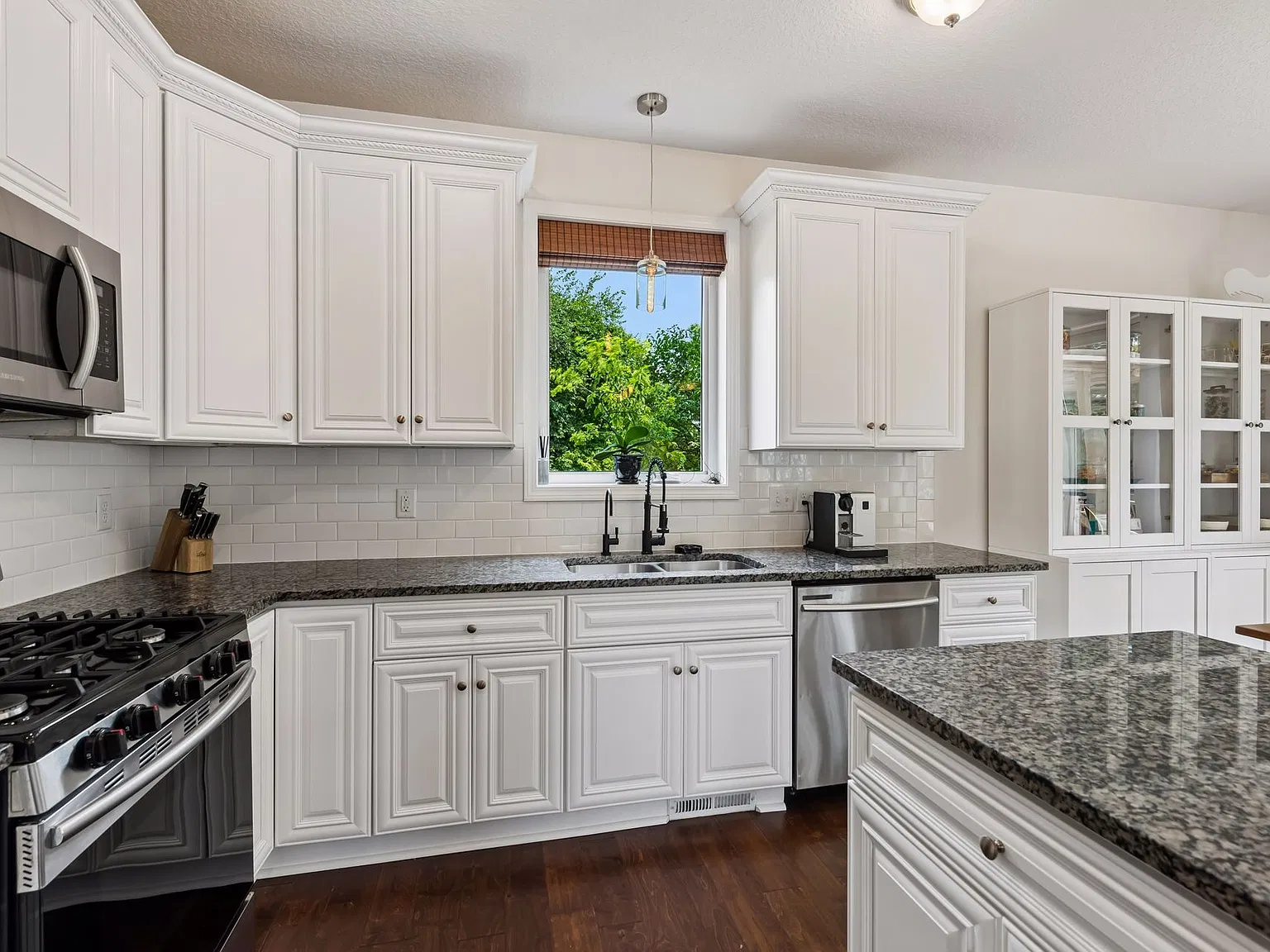 4 bed, 3225 sqft, $3,495 — Photo 4