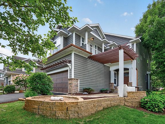 3rd image of 1545 Maple Pl