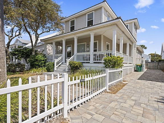 3rd image of 95 Barracuda St