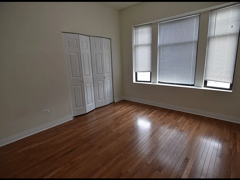 800 W Belmont Ave #3E — Photo 3
