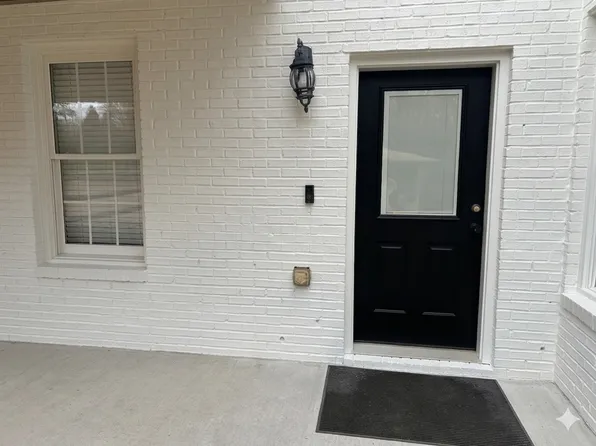 8531 Parkview Ct, Monroe, GA 30656